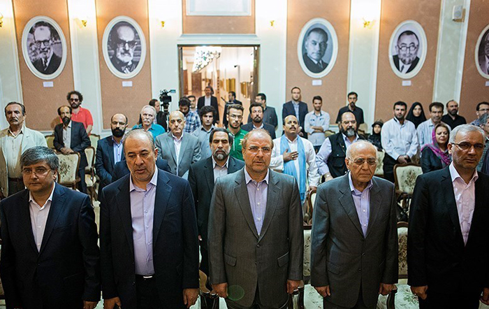 (تصاویر) افطاری قالیباف با هنرمندان (تصاویر) افطاری قالیباف با هنرمندان