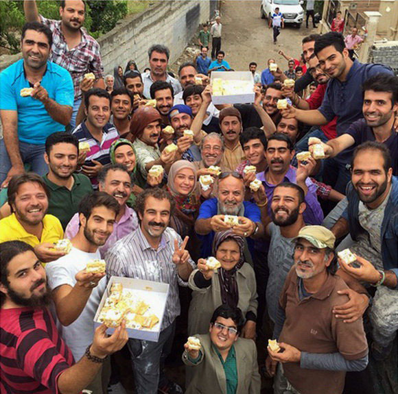 (تصویر) جشن هستهای عوامل «پایتخت 4» (تصویر) جشن هستهای عوامل «پایتخت 4»