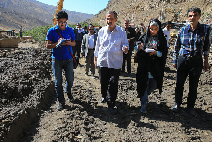 (تصاویر) مسجدجامعی در مناطق سیل‌زده