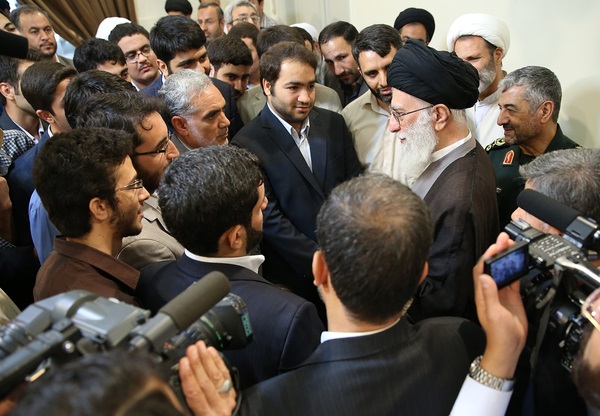 (تصاویر) تقدیم مدالهای المپیاد به رهبر انقلاب (تصاویر) تقدیم مدالهای المپیاد به رهبر انقلاب
