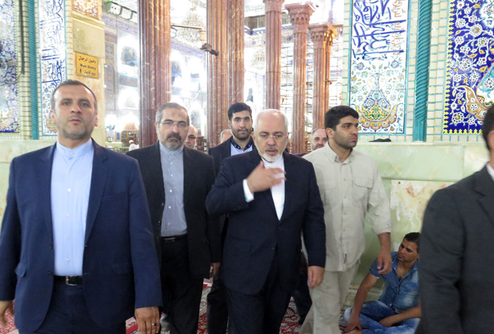(تصاویر) زیارت ظریف در کربلا و نجف (تصاویر) زیارت ظریف در کربلا و نجف