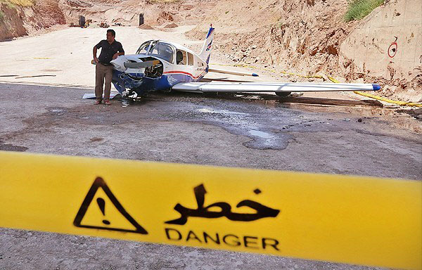 سقوط هواپیمای آموزشی در قزوین سقوط هواپیمای آموزشی در قزوین