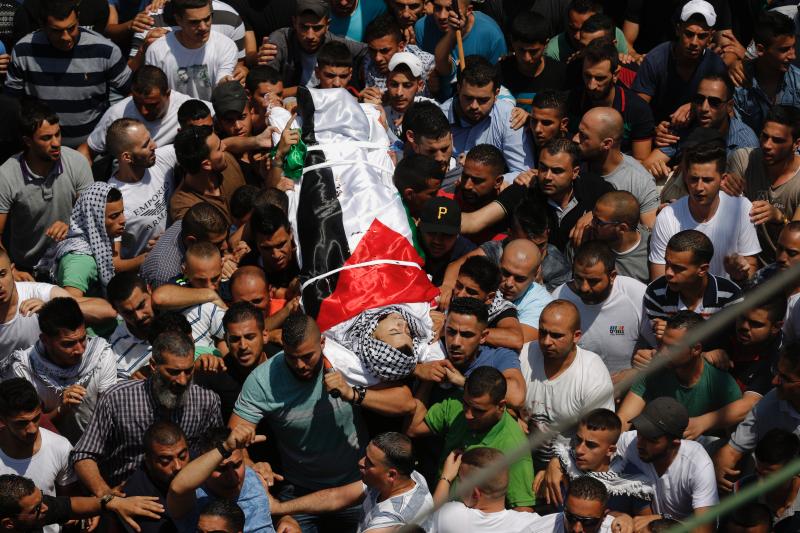 (تصاویر) شهادت جوان فلسطینی در تظاهرات (تصاویر) شهادت جوان فلسطینی در تظاهرات