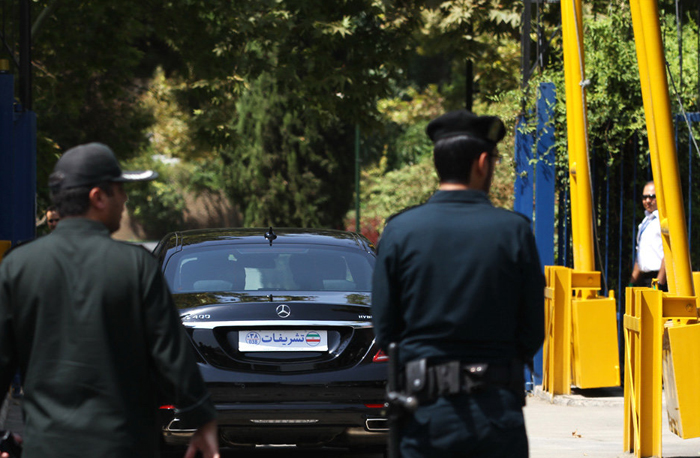 (تصاویر) بازگشایی سفارت انگلیس در تهران (تصاویر) بازگشایی سفارت انگلیس در تهران