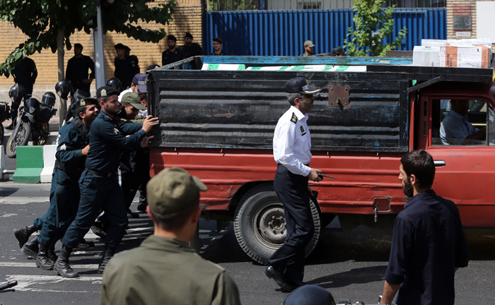 (تصاویر) بازگشایی سفارت انگلیس در تهران (تصاویر) بازگشایی سفارت انگلیس در تهران