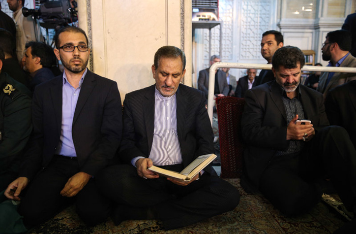 (تصاویر) مقامات در ختم پدر رئیس پلیس (تصاویر) مقامات در ختم پدر رئیس پلیس