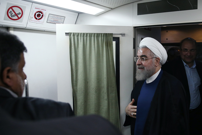 (تصاویر) روحانی و قالیباف در مترو (تصاویر) روحانی و قالیباف در مترو