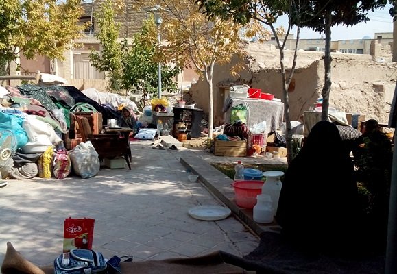 پایان آوارگی ۳۳ روزه خانواده اصفهانی پایان آوارگی ۳۳ روزه خانواده اصفهانی
