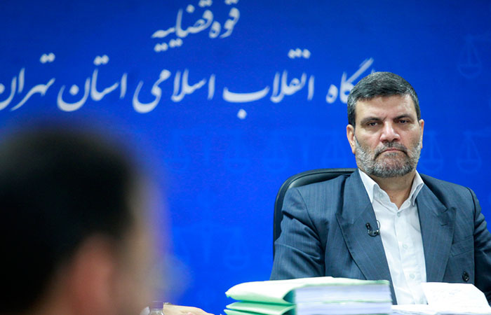 (تصاویر) دومین جلسه دادگاه بابک زنجانی (تصاویر) دومین جلسه دادگاه بابک زنجانی