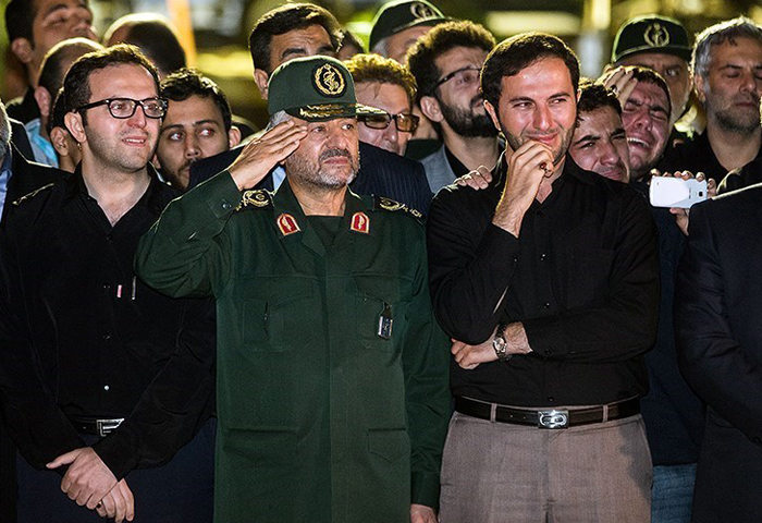 (تصاویر) ورود پیکر سردار همدانی به کشور (تصاویر) ورود پیکر سردار همدانی به کشور