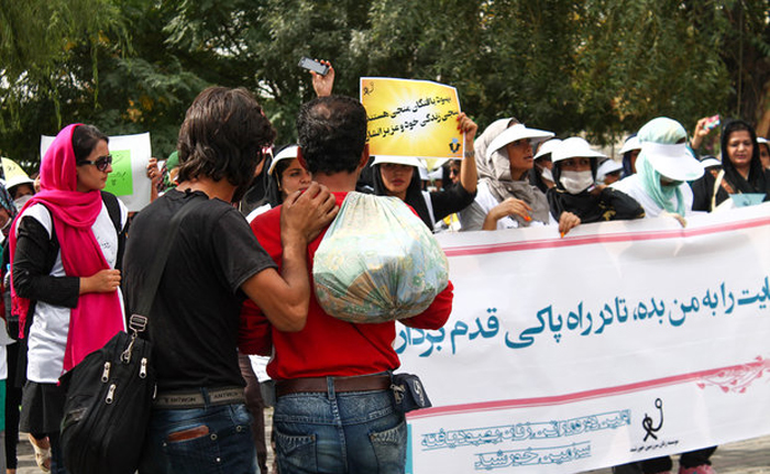(تصاویر) پیاده‌روی زنانی که دیگر معتاد نیستند