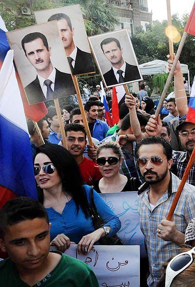 (تصاویر) راهپیمایی حامیان پوتین در دمشق (تصاویر) راهپیمایی حامیان پوتین در دمشق