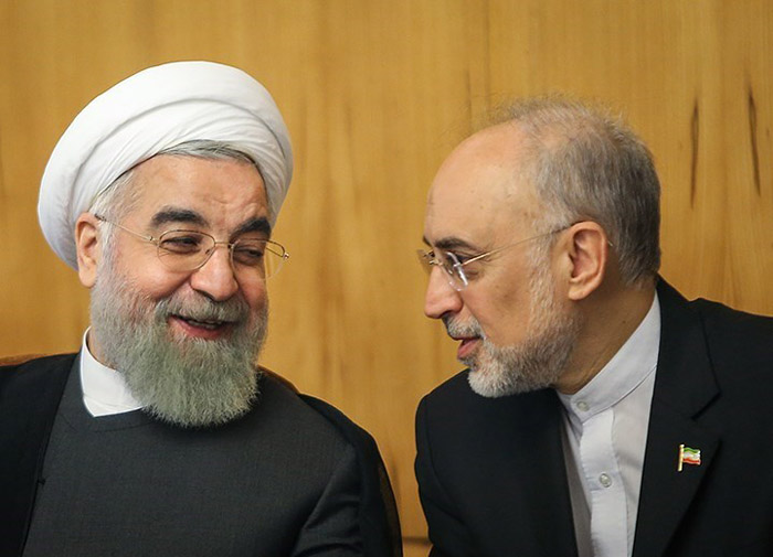 (تصاویر) دلجویی روحانی از صالحی (تصاویر) دلجویی روحانی از صالحی
