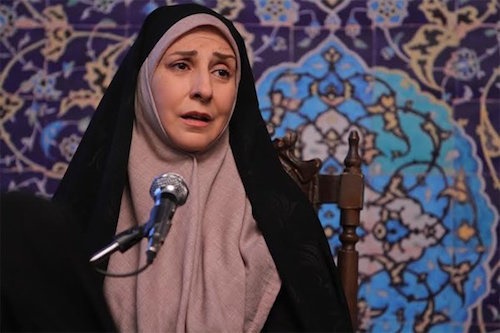 (تصویر) مرجانه گلچین بالای منبر (تصویر) مرجانه گلچین بالای منبر