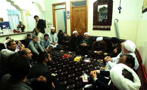 (تصاویر) اعلام سرنوشت جانباخته منا به خانواده (تصاویر) اعلام سرنوشت جانباخته منا به خانواده