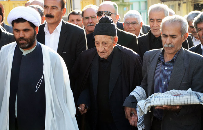 (تصاویر) بخشش یک اعدامی در خرمآباد (تصاویر) بخشش یک اعدامی در خرمآباد
