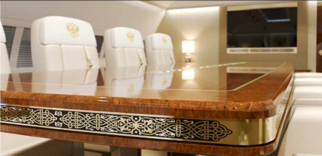 (تصاویر) داخل هواپیمای اختصاصی پوتین (تصاویر) داخل هواپیمای اختصاصی پوتین