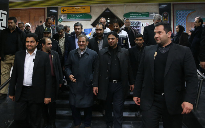 (تصاویر) جهانگیری در مترو کرج (تصاویر) جهانگیری در مترو کرج