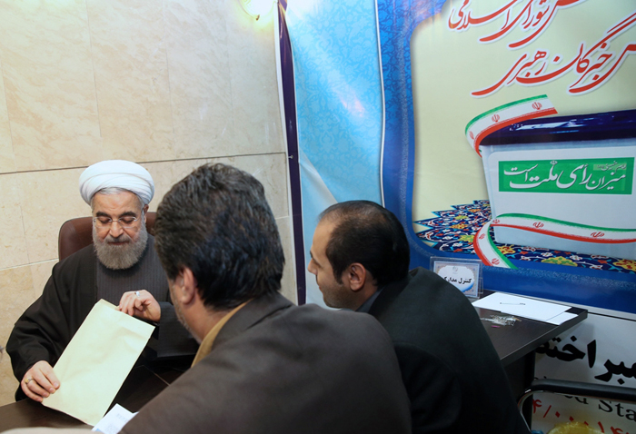 (تصاویر) ثبت نام روحانی در انتخابات خبرگان (تصاویر) ثبت نام روحانی در انتخابات خبرگان
