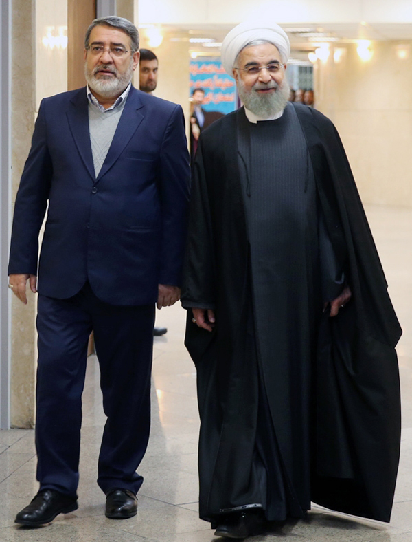 (تصاویر) ثبت نام روحانی در انتخابات خبرگان (تصاویر) ثبت نام روحانی در انتخابات خبرگان