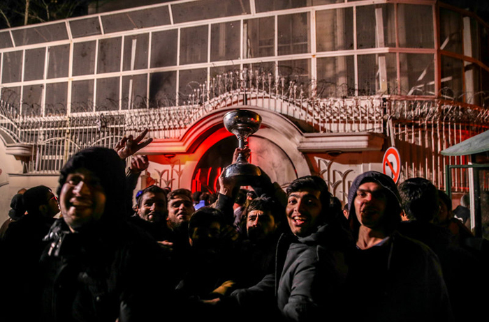 (تصاویر) به‌آتش‌کشیدن سفارت عربستان در تهران
