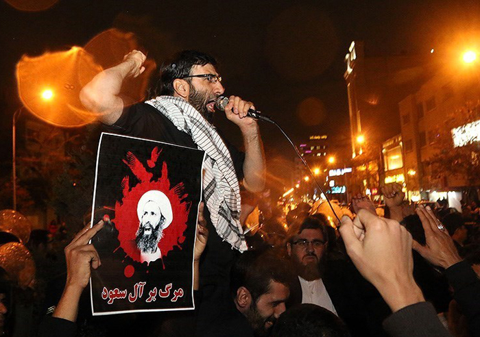 (تصاویر) حمله به کنسولگری عربستان در مشهد (تصاویر) حمله به کنسولگری عربستان در مشهد