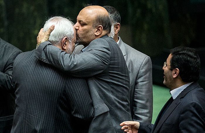 (تصاویر) استقبال از ظریف در مجلس (تصاویر) استقبال از ظریف در مجلس