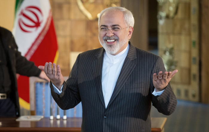(تصاویر) حواشی نشست خبری روحانی (تصاویر) حواشی نشست خبری روحانی