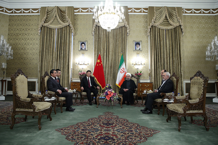 (تصاویر) استقبال روحانی از رئیس‌جمهور چین