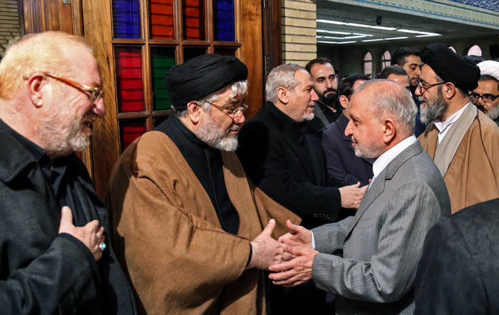 (تصاویر) مقامات در ختم برادر سرلشگر صفوی (تصاویر) مقامات در ختم برادر سرلشگر صفوی