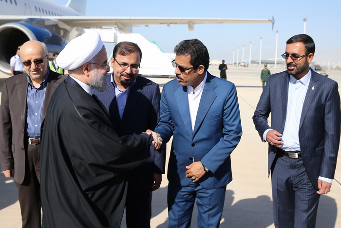 (تصاویر) روحانی در عسلویه (تصاویر) روحانی در عسلویه
