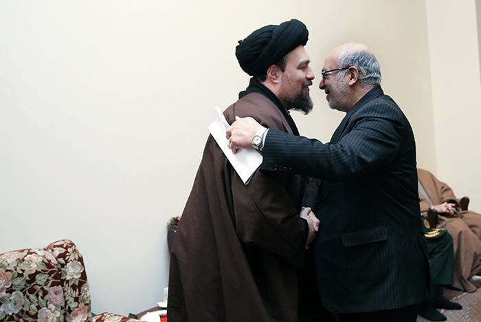 (تصاویر) دیدار هیت دولت با سیدحسن خمینی(ره) (تصاویر) دیدار هیت دولت با سیدحسن خمینی(ره)