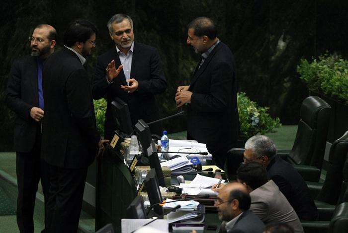 (تصاویر) جلسه رای اعتماد به دانش‌آشتیانی