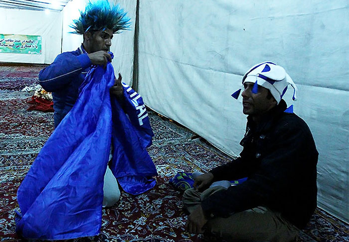 (تصاویر) اسکان شبانه تماشاگران دربی (تصاویر) اسکان شبانه تماشاگران دربی