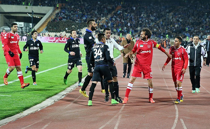 (تصاویر) متن و حواشی دربی 79