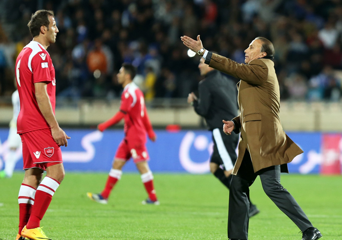 (تصاویر) متن و حواشی دربی 79