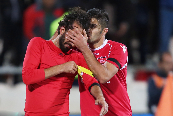 (تصاویر) متن و حواشی دربی 79