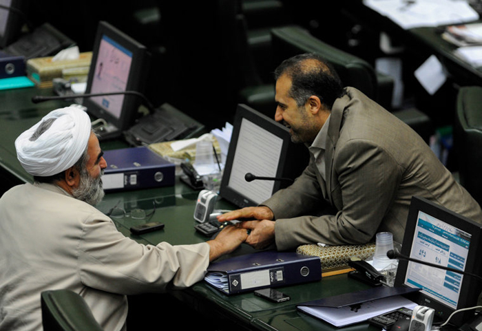 (تصاویر) متن و حواشی جلسه علنی مجلس