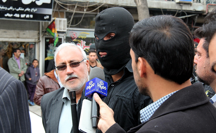 (تصاویر) بازسازی دزدیطلافروشی در نیشابور (تصاویر) بازسازی دزدیطلافروشی در نیشابور