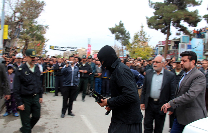 (تصاویر) بازسازی دزدیطلافروشی در نیشابور (تصاویر) بازسازی دزدیطلافروشی در نیشابور