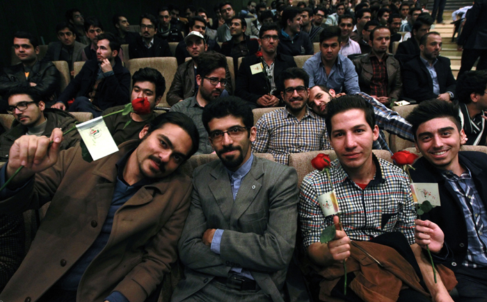 (تصاویر) روحانی در مراسم روز دانشجو (تصاویر) روحانی در مراسم روز دانشجو