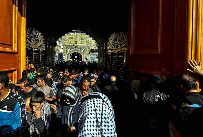(تصاویر) پیاده روی بزرگ زائران از نجف به کربلا (تصاویر) پیاده روی بزرگ زائران از نجف به کربلا