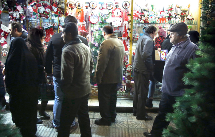 (تصاویر) خرید کریسمس در تهران (تصاویر) خرید کریسمس در تهران