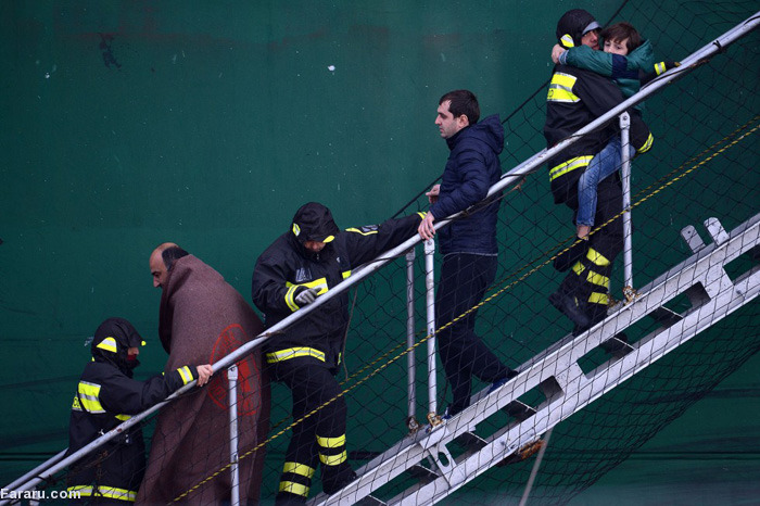 (تصاویر) آتش سوزی کشتی مسافری ایتالیا