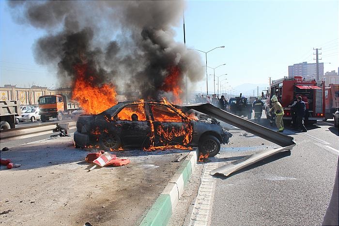 مرگ دو جوان در تصادف هولناک اتوبان بابایی مرگ دو جوان در تصادف هولناک اتوبان بابایی