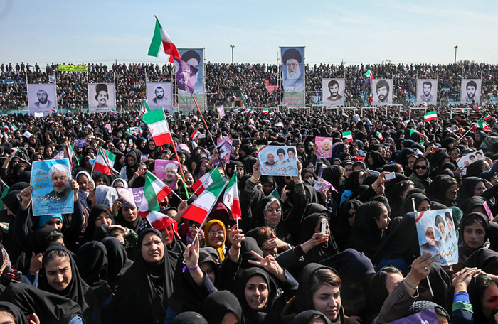 (تصاویر) استقبال از روحانی در بوشهر (تصاویر) استقبال از روحانی در بوشهر