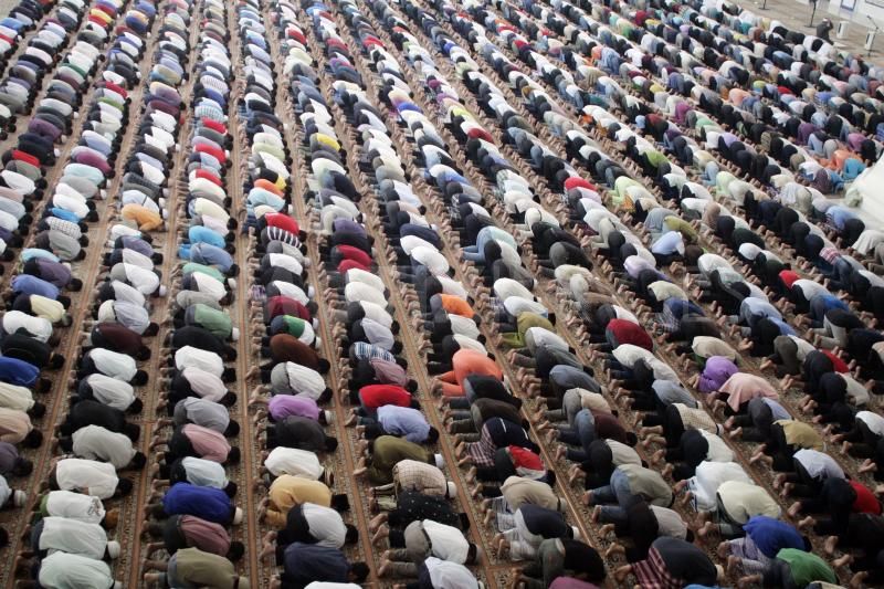 اروپاییها در مورد مسلمانان چه فکر میکنند؟ اروپاییها در مورد مسلمانان چه فکر میکنند؟