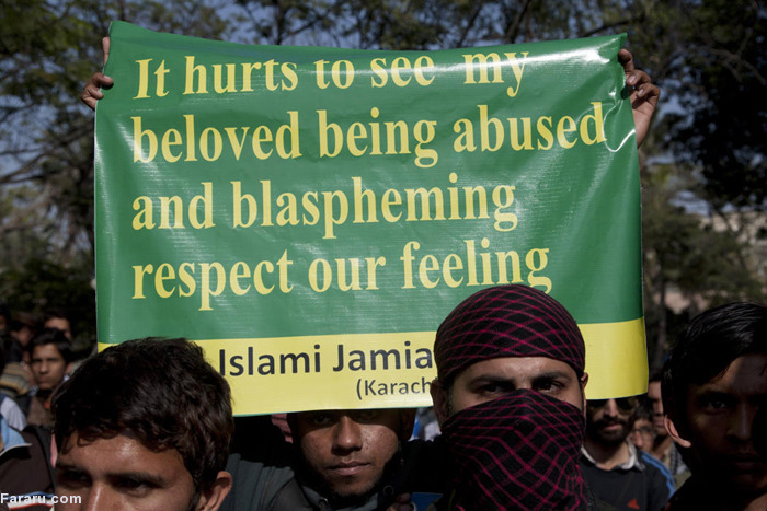 (تصاویر) درگیری پلیس پاکستان و معترضان شارلی (تصاویر) درگیری پلیس پاکستان و معترضان شارلی