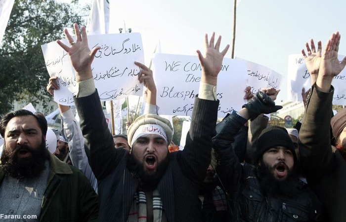 (تصاویر) درگیری پلیس پاکستان و معترضان شارلی (تصاویر) درگیری پلیس پاکستان و معترضان شارلی