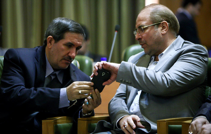 (تصاویر) قالیباف بودجه را تحویل چمران داد